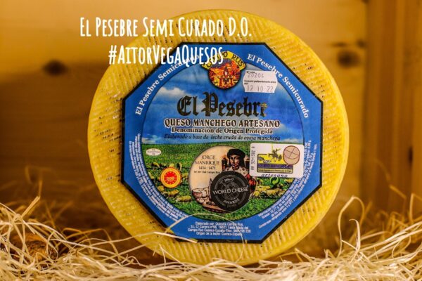 Queso El Pesebre Semi Curado D.O. Pieza Entera