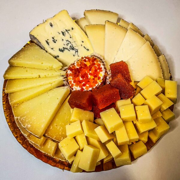 tabla de 5 quesos variados